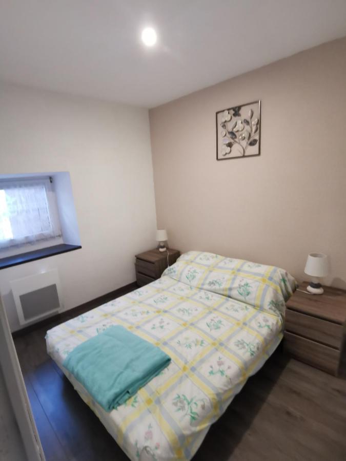 Joyeuse, Superbe Appartement D'Environs 30M2. ภายนอก รูปภาพ