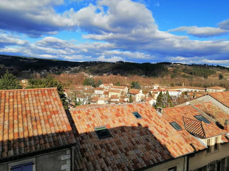 Joyeuse, Superbe Appartement D'Environs 30M2. ภายนอก รูปภาพ